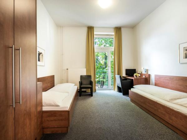 CJD Bonn Castell : photo 7 de la chambre chambre lits jumeaux