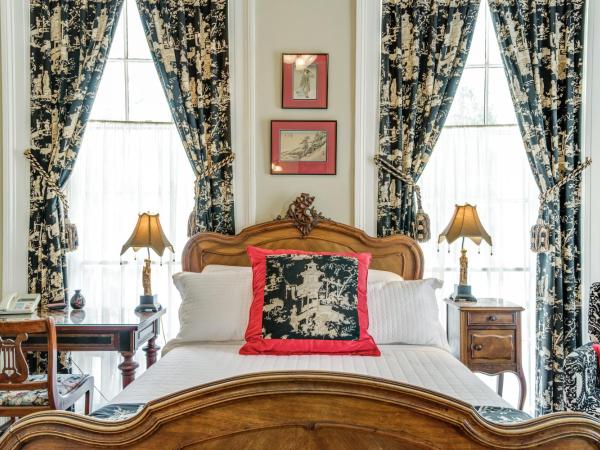 Noble Inns : photo 5 de la chambre chambre lit queen-size de luxe - maison oge sur le river walk