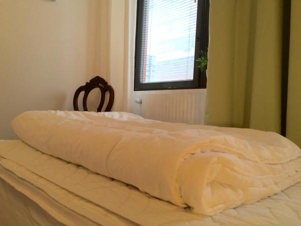 Linné Hostel : photo 2 de la chambre chambre simple avec salle de bains commune