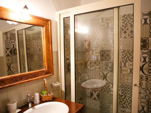 Hotel Henry's House : photo 5 de la chambre chambre confort 