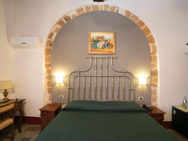 Hotel Henry's House : photo 2 de la chambre chambre confort 