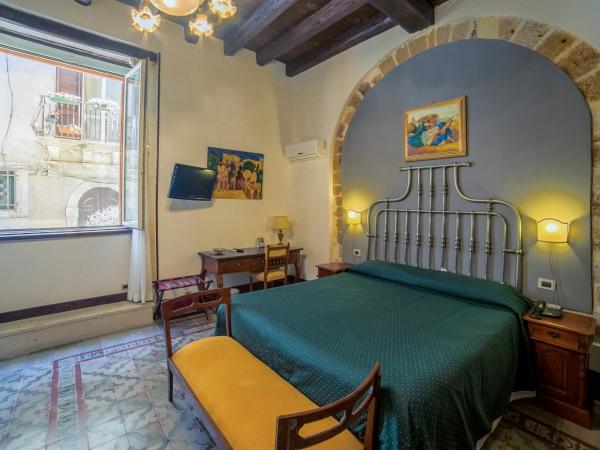 Hotel Henry's House : photo 1 de la chambre chambre confort 