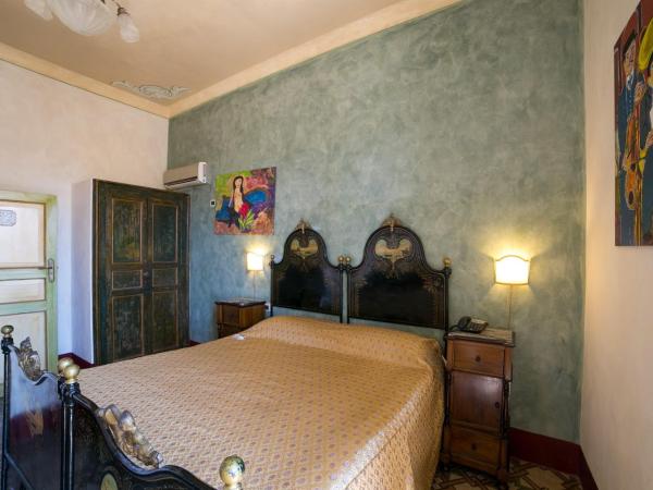 Hotel Henry's House : photo 8 de la chambre chambre double