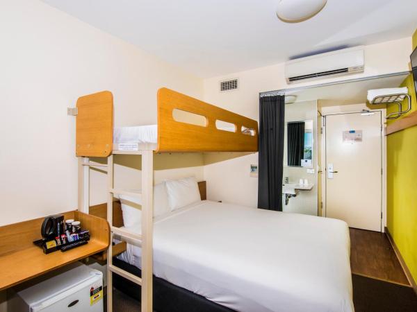 ibis Budget Sydney Olympic Park : photo 2 de la chambre chambre triple