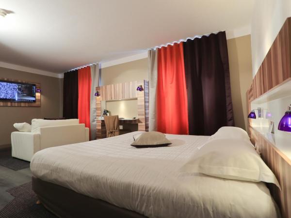 The Originals Boutique, Grand Htel Saint-Pierre, Aurillac (Qualys-Hotel) : photo 4 de la chambre chambre familiale privilge pour 4 personnes