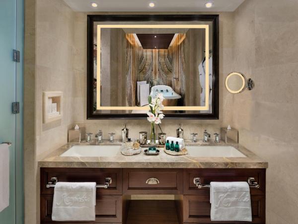 Aspen Chalets by Kempinski Hotel Mall of The Emirates : photo 1 de la chambre chalet de ski aspen - accès pour 2 personnes au snow park de ski dubaï, majordome privé, accès au salon avec goûter, cocktail en soirée, rafraîchissements sans alcool et canapes