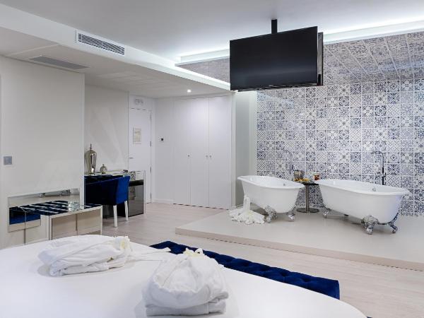 Hotel Cristal Porto : photo 2 de la chambre suite
