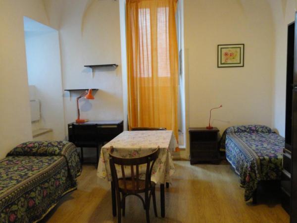 Casa Mariotti : photo 3 de la chambre chambre double ou lits jumeaux avec salle de bains commune