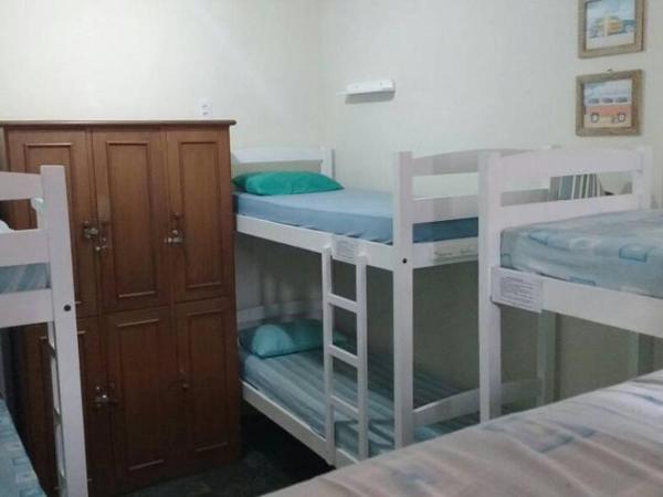 Chale Mineiro Hostel & Pousada : photo 3 de la chambre bunk bed in male dormitory room with shared external bathroom