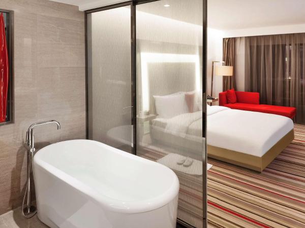 Novotel Nanjing East Suning : photo 5 de la chambre suite exécutive avec lit king-size