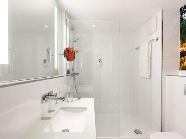 Mercure Hotel Düsseldorf Zentrum : photo 5 de la chambre chambre simple standard