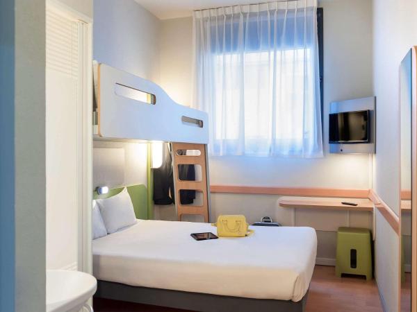 Ibis Budget Madrid Calle 30 : photo 5 de la chambre chambre double avec lit superposé