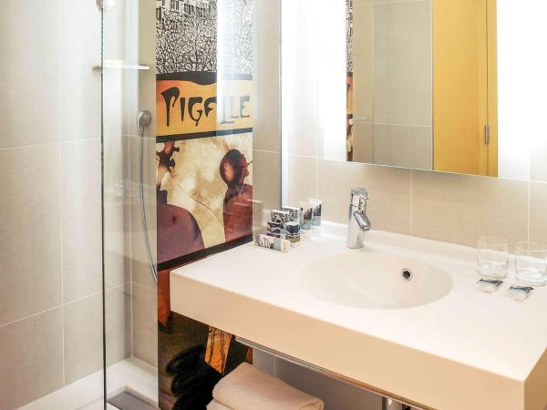 Mercure Paris Pigalle Sacre Coeur : photo 5 de la chambre chambre double privilège