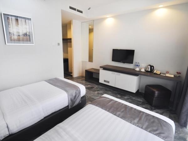 Dreamtel Jakarta : photo 8 de la chambre chambre lits jumeaux standard