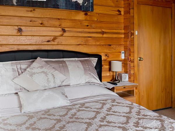 Travellers Retreat B&B : photo 2 de la chambre chambre double ou lits jumeaux avec salle de bains