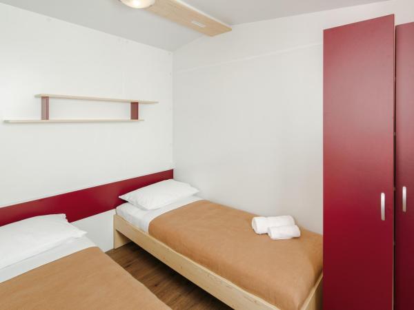 Camping Park Umag Mobile Homes : photo 8 de la chambre mobile home supérieur 