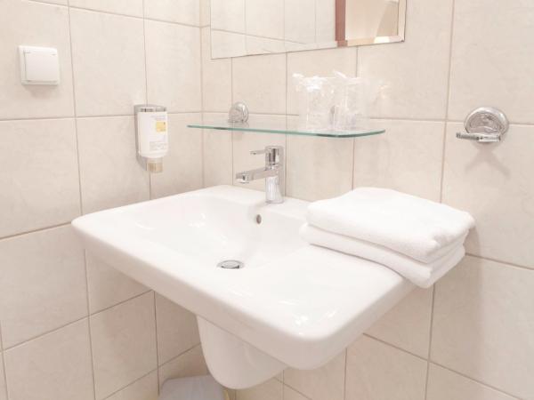 Hotel Major Budget : photo 4 de la chambre chambre double ou lits jumeaux