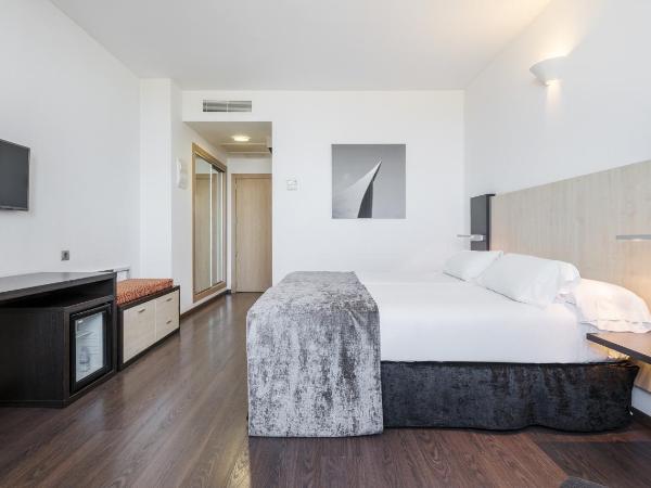 Ilunion Aqua 4 : photo 5 de la chambre chambre double ou lits jumeaux