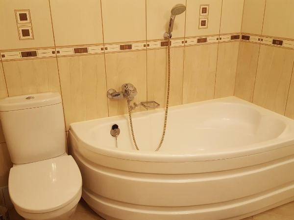 Dom Gościnny Korab : photo 5 de la chambre chambre double ou lits jumeaux avec salle de bains