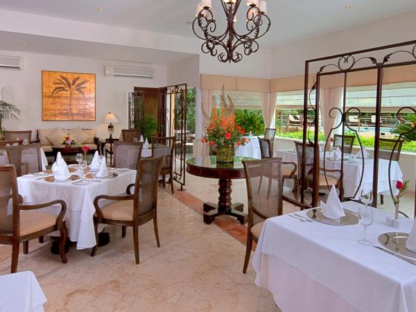Occidental Cozumel - All Inclusive : photo 7 de la chambre hébergement de luxe - niveau royal 