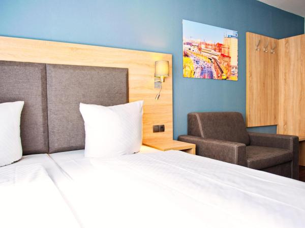 BlnCty Hotel : photo 6 de la chambre chambre triple supérieure