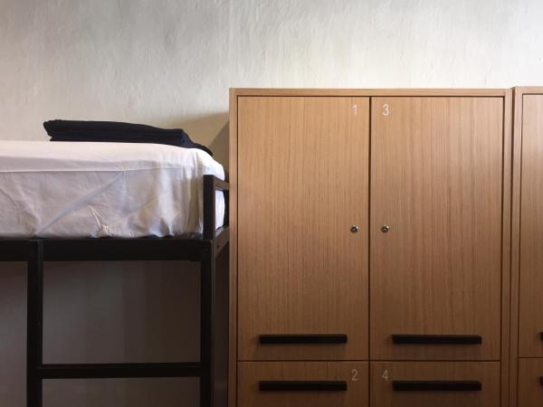 The Frame Guesthouse : photo 7 de la chambre lit dans dortoir mixte de 8 lits