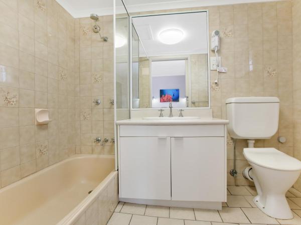 Comfort Inn Cairns City : photo 3 de la chambre chambre lits jumeaux standard