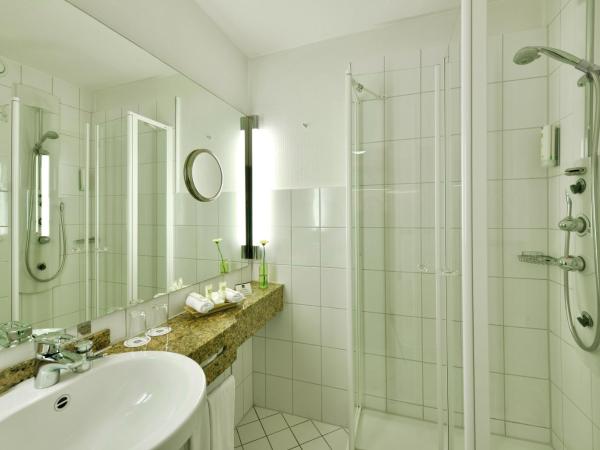 Best Western Premier Parkhotel Kronsberg : photo 5 de la chambre chambre affaires lit queen-size