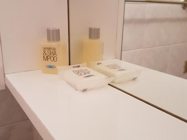 Villa Alba : photo 4 de la chambre chambre simple avec salle de bains 