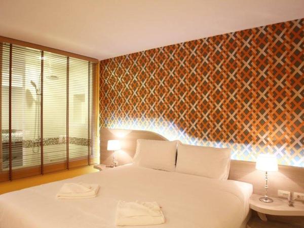 Trebel Pattaya : photo 10 de la chambre suite deluxe avec lit king-size