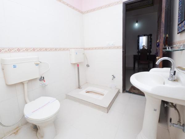 Hotel Moon Light Palace : photo 10 de la chambre suite familiale avec balcon