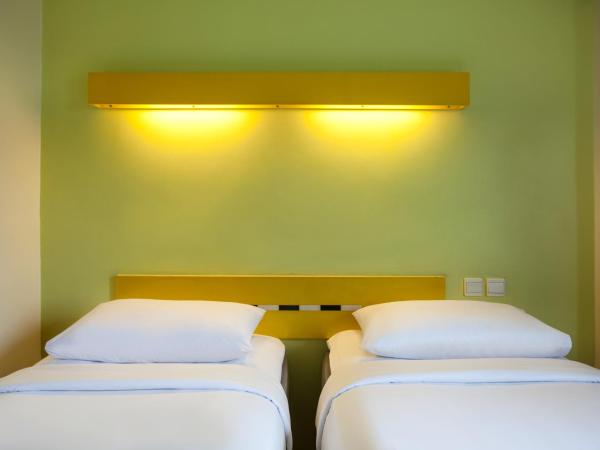 Ibis Budget Jakarta Menteng : photo 3 de la chambre chambre lits jumeaux standard