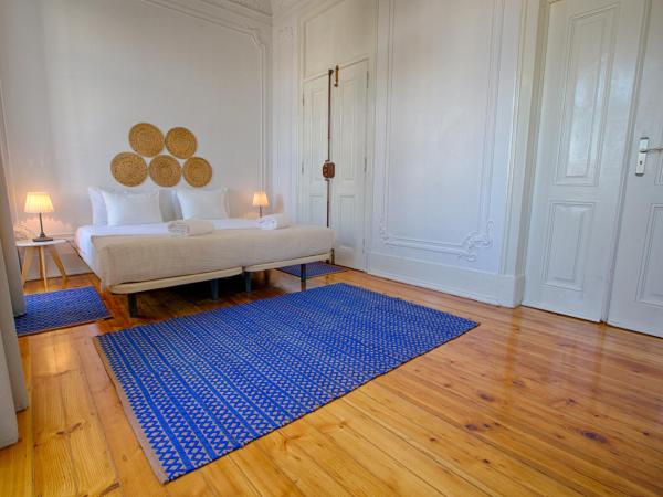 Chalet D´Ávila Guest House : photo 6 de la chambre chambre double ou lits jumeaux de luxe avec salle de bains commune