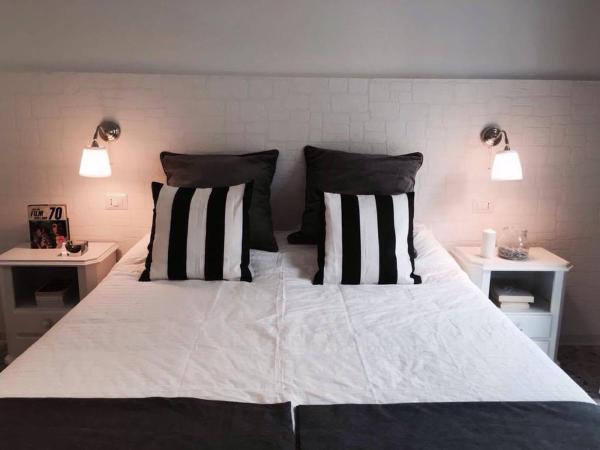 Chiaia House : photo 10 de la chambre chambre deluxe double ou lits jumeaux