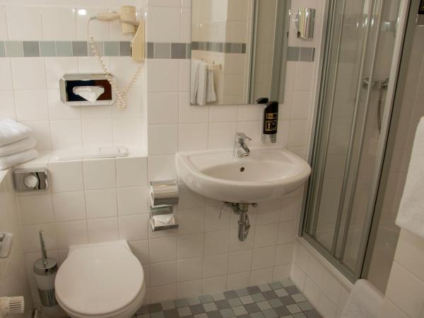 Elbbrücken Hotel : photo 6 de la chambre chambre triple confort