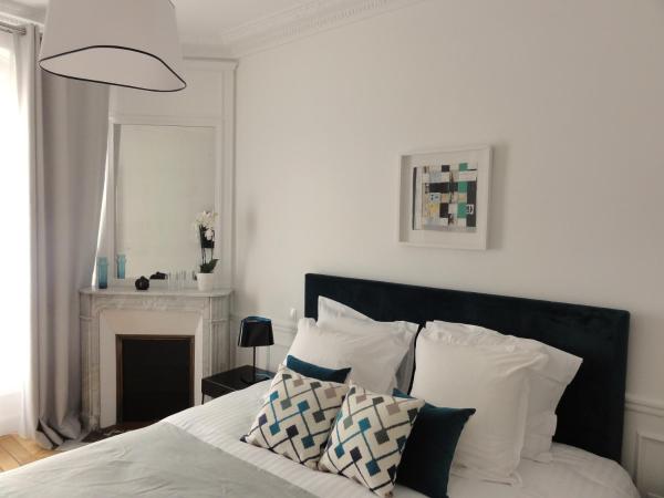 Relais12bis Bed & Breakfast By Eiffel Tower : photo 1 de la chambre chambre double ou lits jumeaux standard