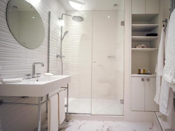 Relais12bis Bed & Breakfast By Eiffel Tower : photo 10 de la chambre chambre double ou lits jumeaux supérieure