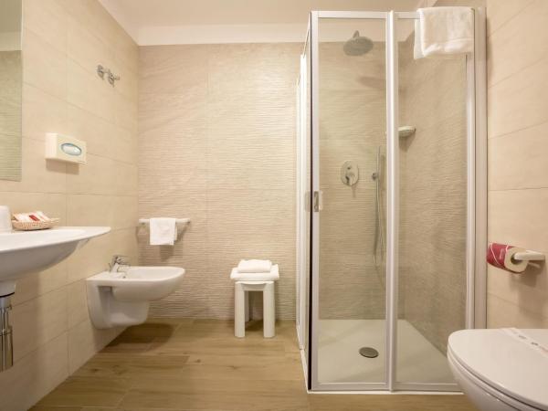 Hotel Montreal : photo 8 de la chambre chambre double