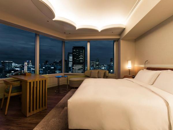The Prince Park Tower Tokyo - Preferred Hotels & Resorts, LVX Collection : photo 1 de la chambre chambre lit king-size d'angle club - non-fumeurs - accès au salon club