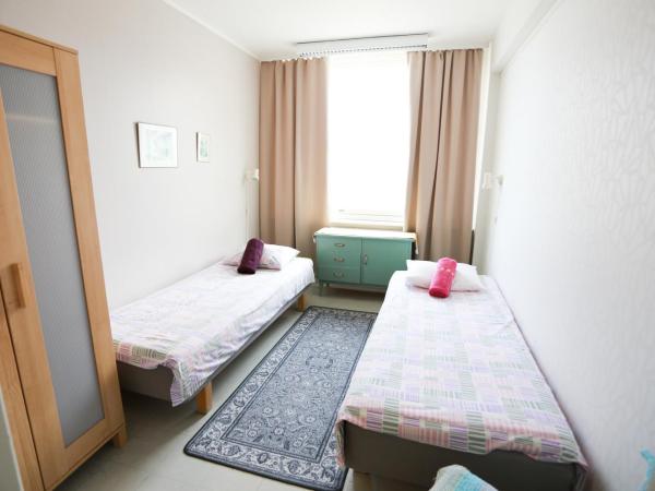 Bed&Breakfast Tuure : photo 2 de la chambre chambre lits jumeaux avec salle de bains commune
