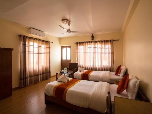 Hotel Pokhara View : photo 5 de la chambre chambre lits jumeaux deluxe