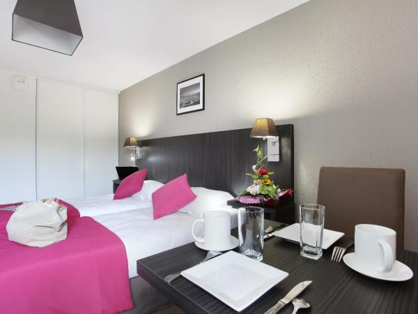 Odalys City Marseille Le Dôme : photo 1 de la chambre studio standard (2 adultes)