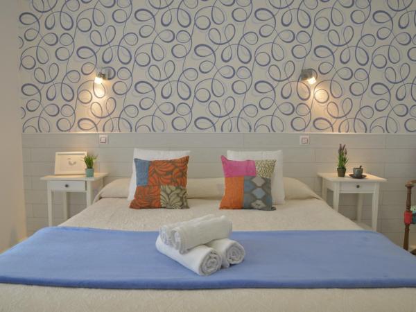Hostal Madrid Star : photo 7 de la chambre chambre lit king-size ou lits jumeaux supérieure
