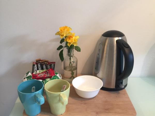 Southville Guest House : photo 2 de la chambre chambre simple avec salle de bains commune