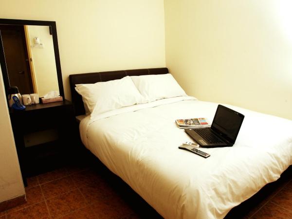 T-hotel JB : photo 5 de la chambre hébergement lit queen-size supérieur sans fenêtre