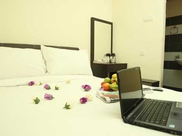 T-hotel JB : photo 3 de la chambre hébergement lit queen-size supérieur sans fenêtre