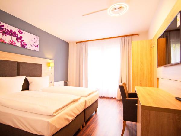 BlnCty Hotel : photo 7 de la chambre chambre lits jumeaux confort