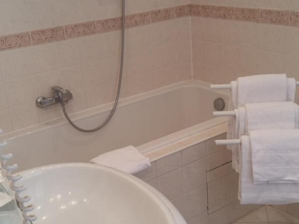La Villa L'Argentine : photo 4 de la chambre chambre double deluxe avec baignoire