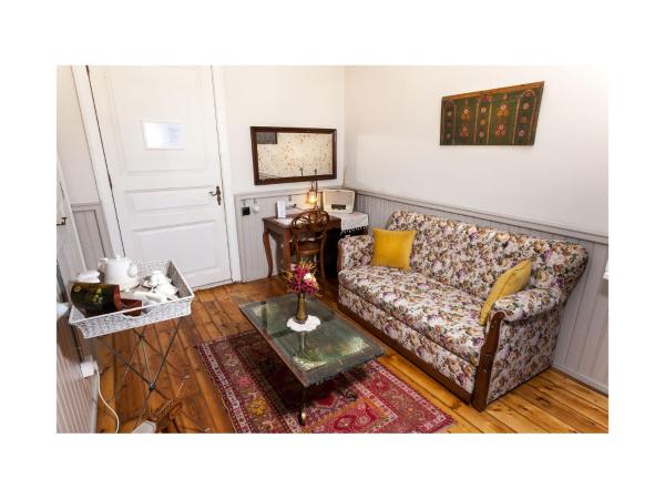 Hotel Troya Balat : photo 3 de la chambre suite avec balcon