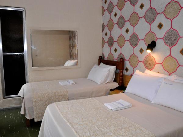 Hotel Plaza Riazor : photo 5 de la chambre chambre triple